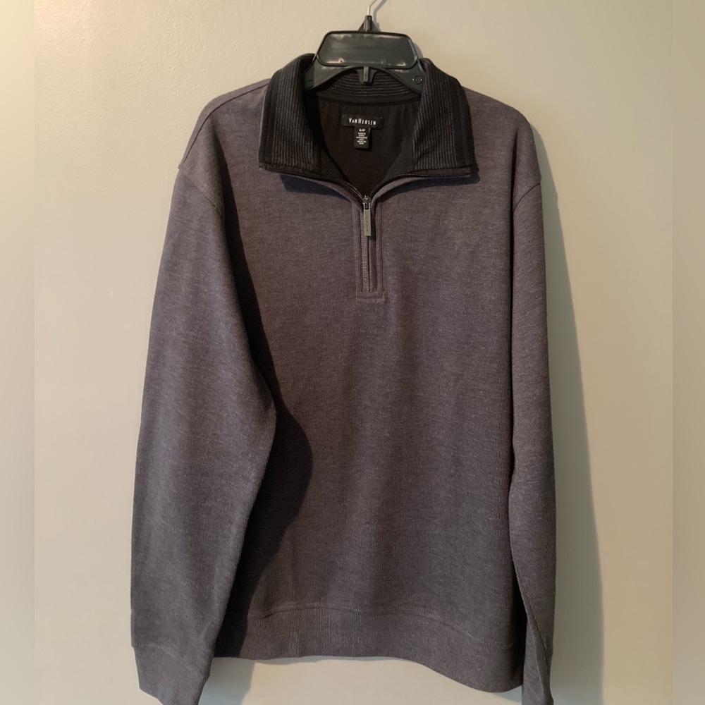 Van Heusen Men’s Sweater NWOT